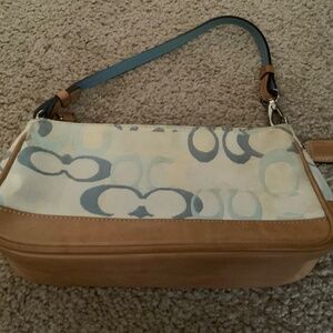 Small shoulder bag